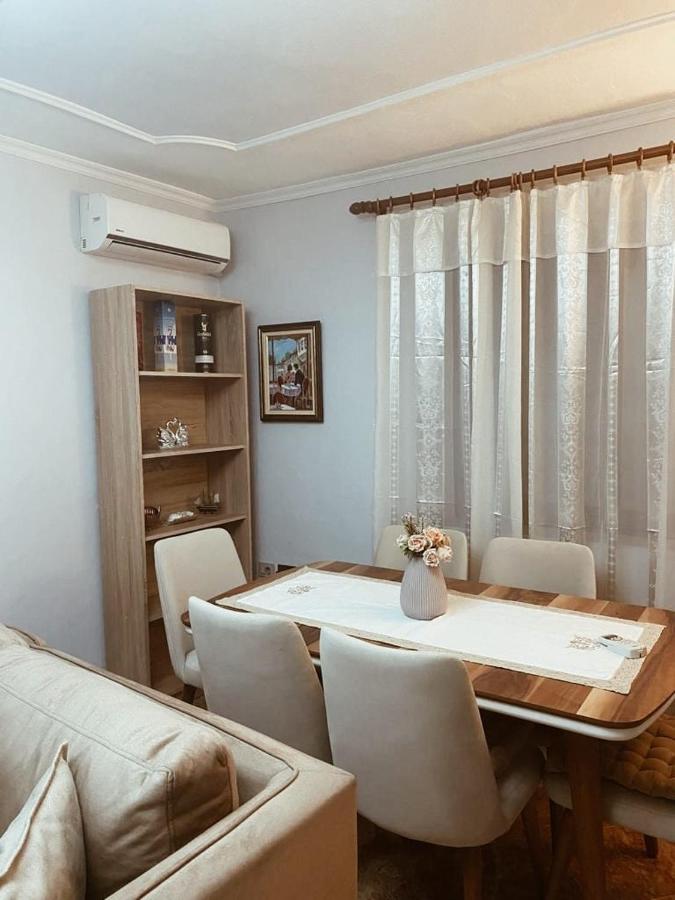 Apartament Bledi's